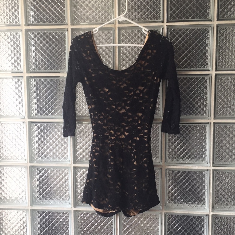 Romper - Picture 2 of 3